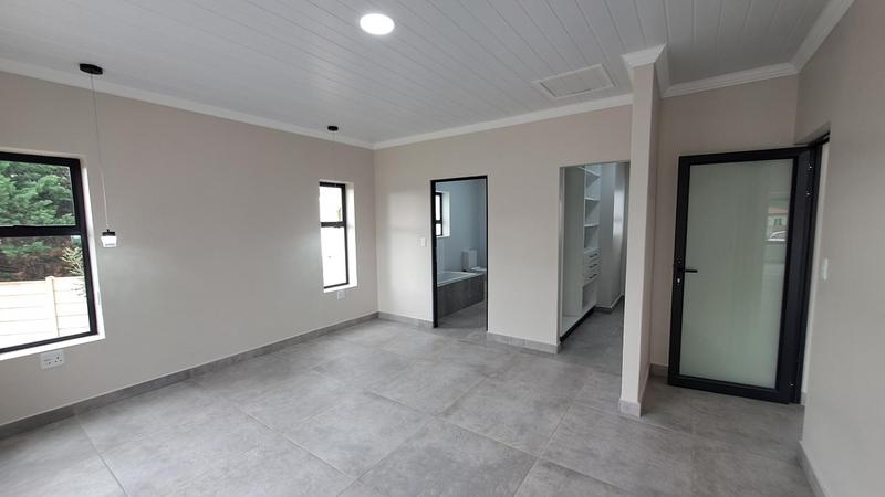 4 Bedroom Property for Sale in Stilbaai Wes Western Cape